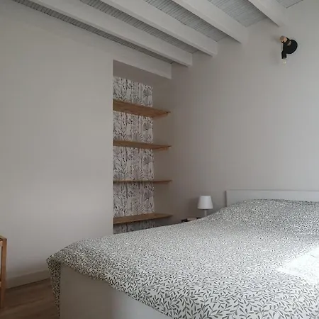 Maisonnette Avec Jardin بيت للعطل Guérande