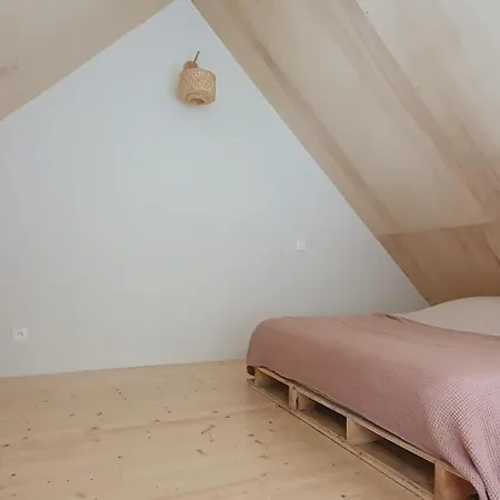 Maisonnette Avec Jardin *